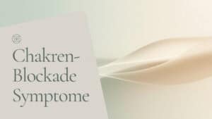 Chakren-Blockade Symptome – ruhige Lichtwellen in Salbeigrün und Sand, Quantum Health Synergy