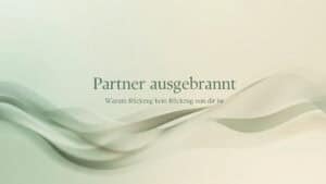 Partner ausgebrannt: sanfte Lichtwellen in gedeckten Farben als Sinnbild für ein zur Ruhe kommendes Nervensystem — Quantum Health Synergy